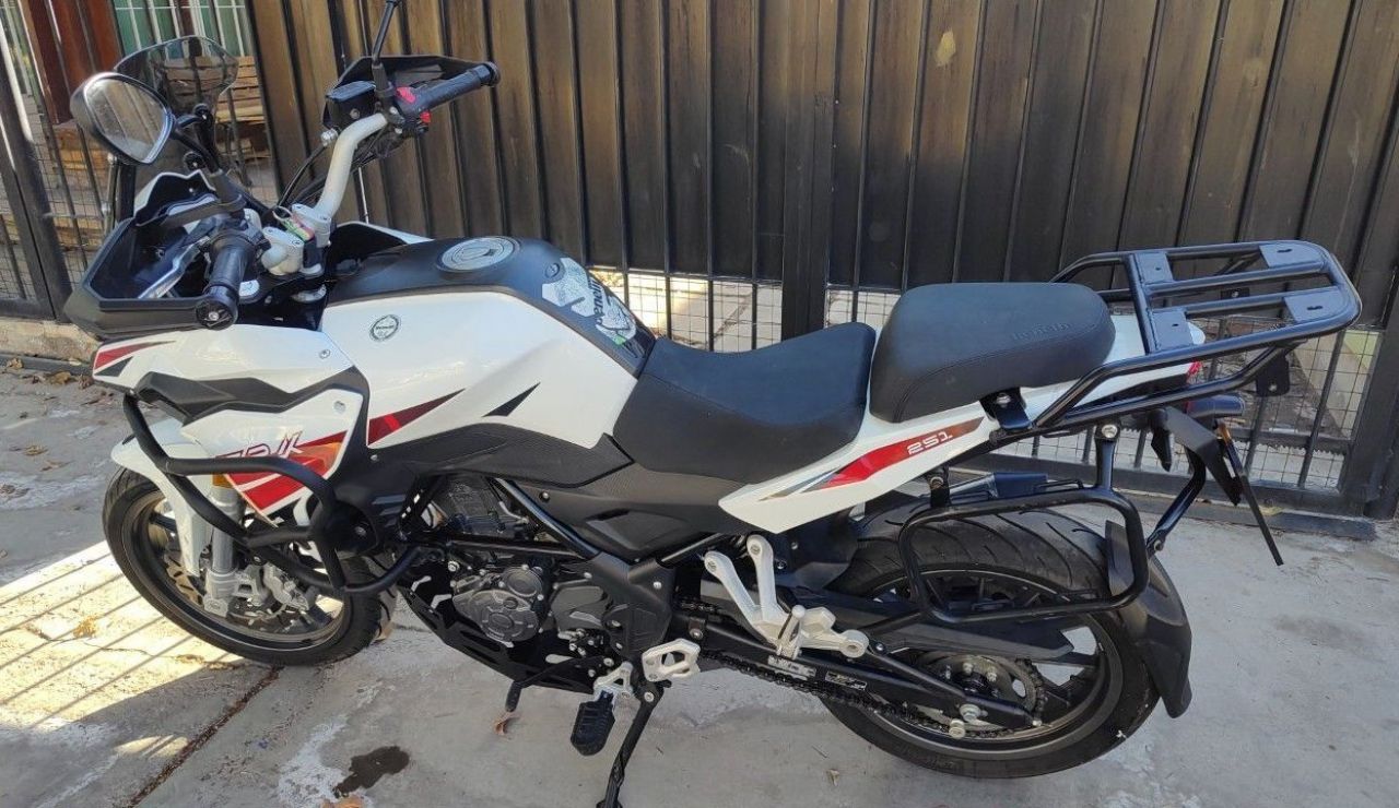 Benelli TRK Usada en Mendoza, deRuedas