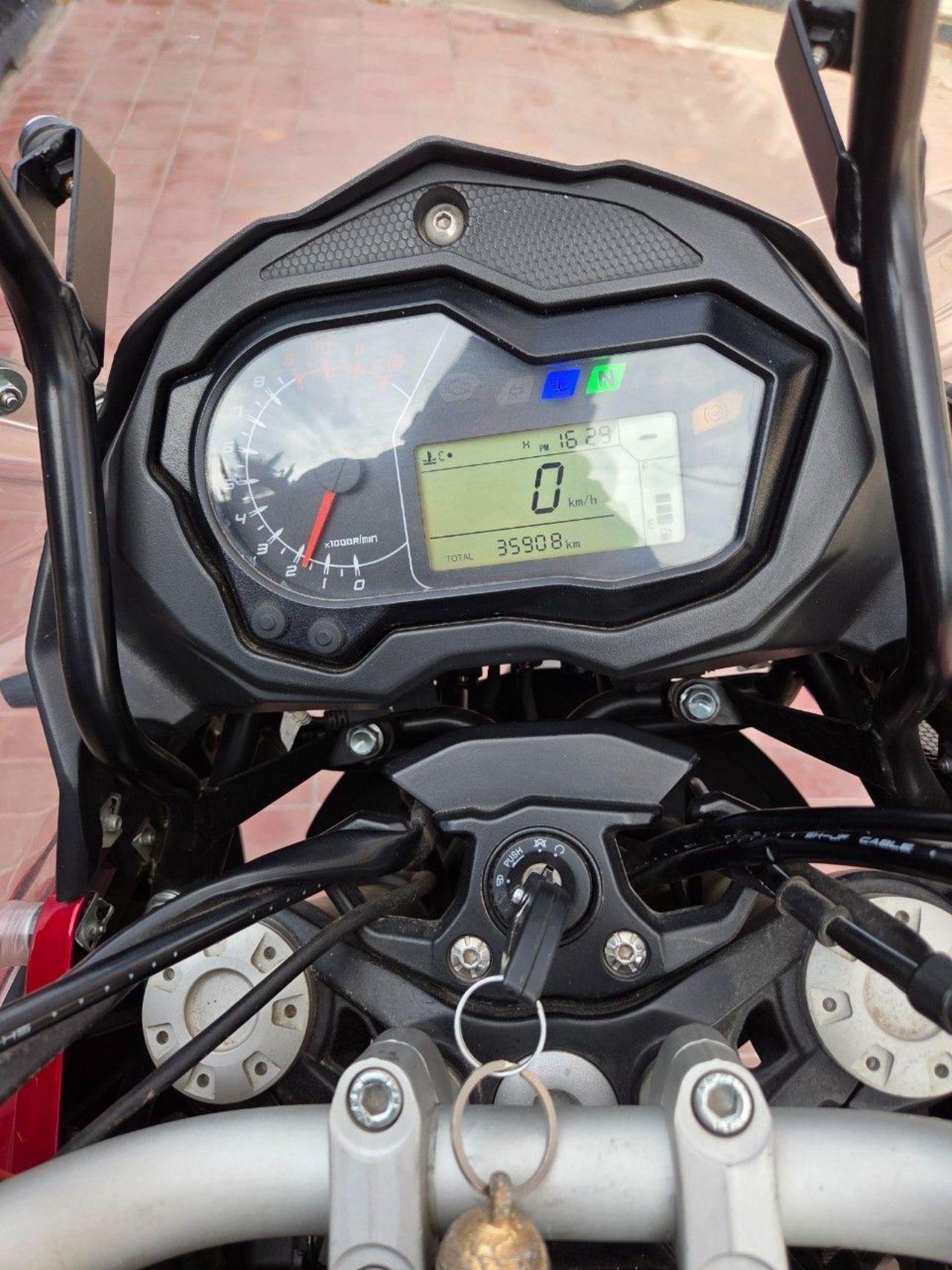 Benelli TRK Usada en Mendoza, deRuedas