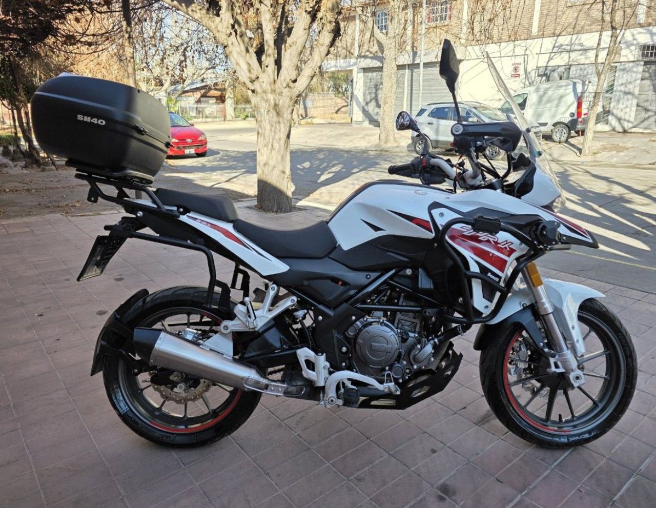 Benelli TRK Usada en Mendoza, deRuedas