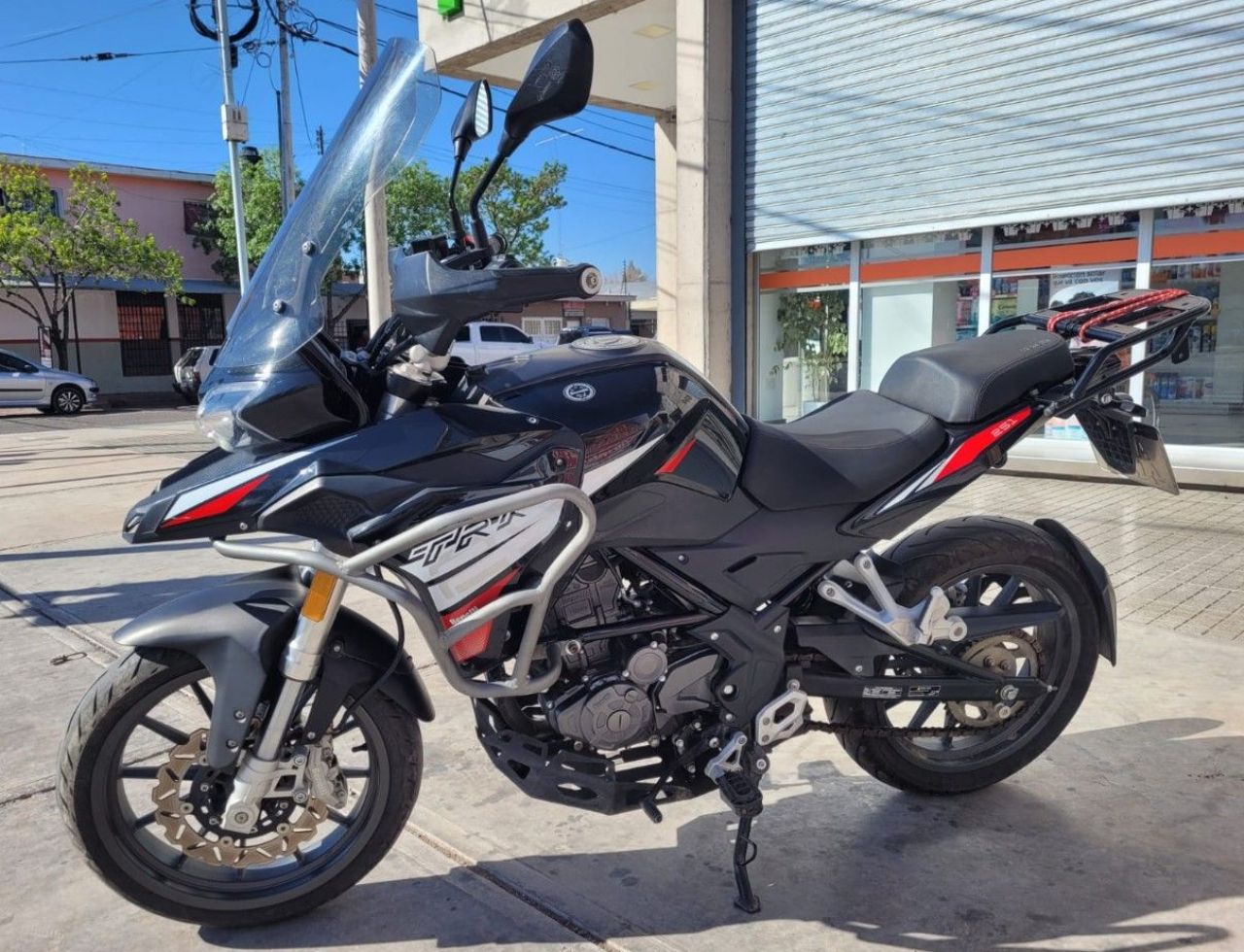 Benelli TRK Usada en Mendoza, deRuedas
