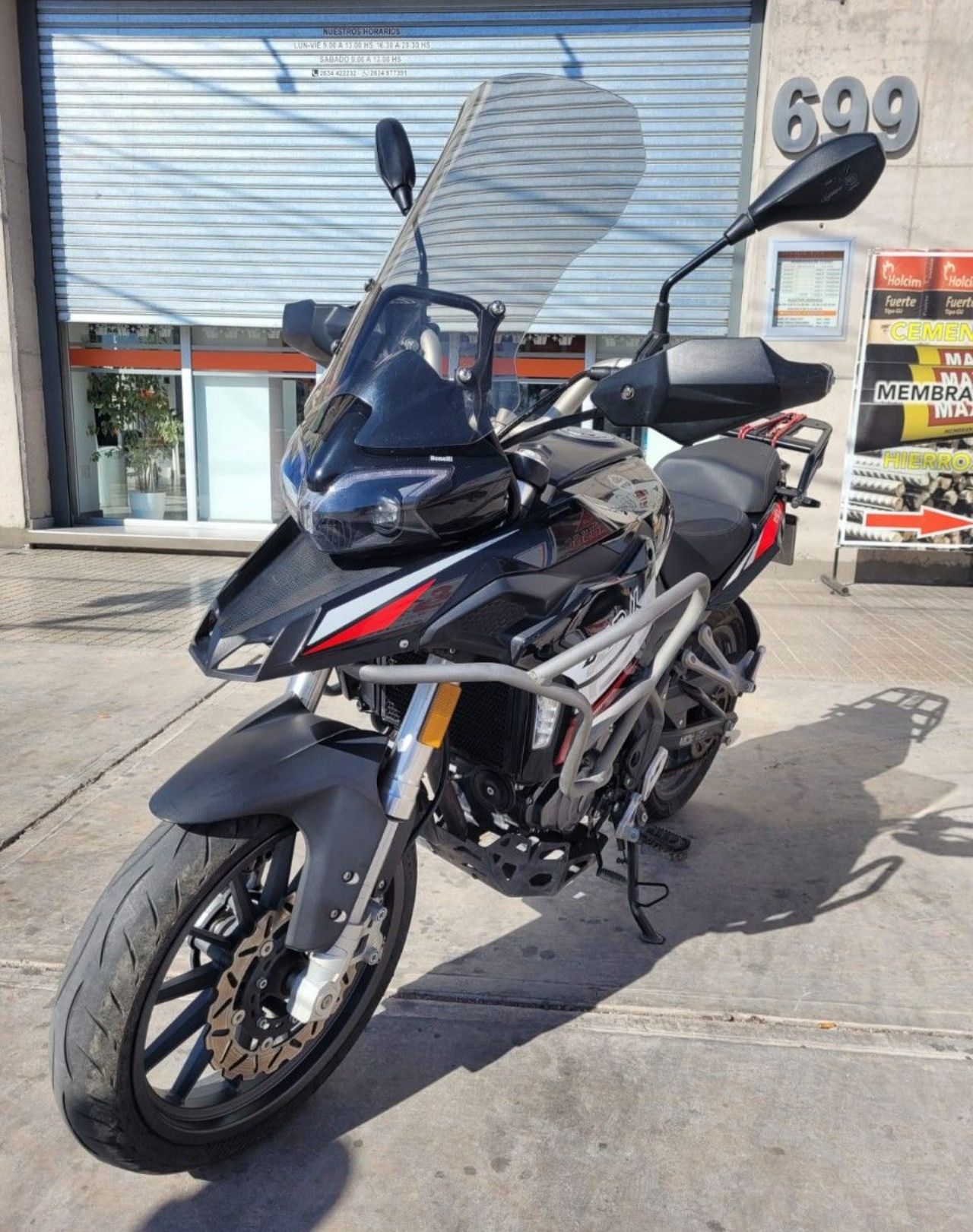 Benelli TRK Usada en Mendoza, deRuedas