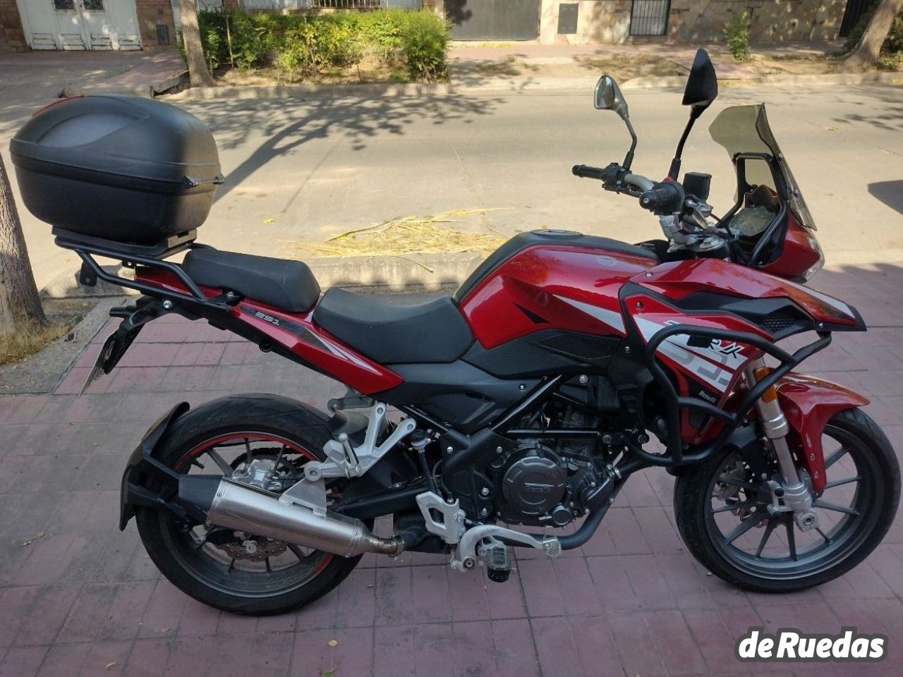 Benelli TRK Usada en Mendoza, deRuedas