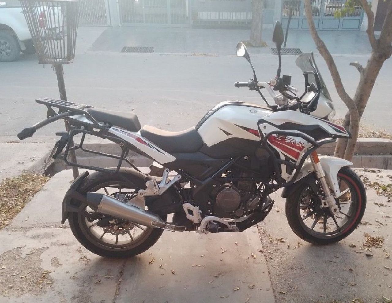 Benelli TRK Usada en Mendoza, deRuedas