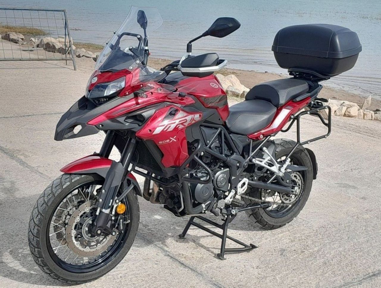 Benelli TRK Usada en San Juan, deRuedas