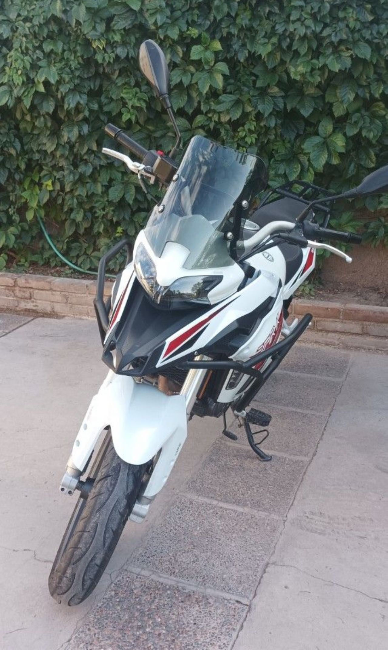 Benelli TRK Usada en Mendoza, deRuedas