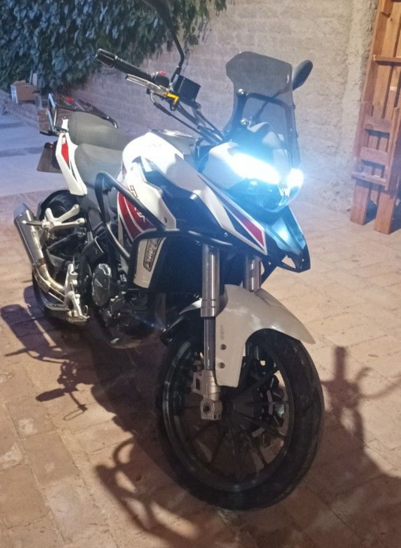 Benelli TRK Usada en Mendoza, deRuedas