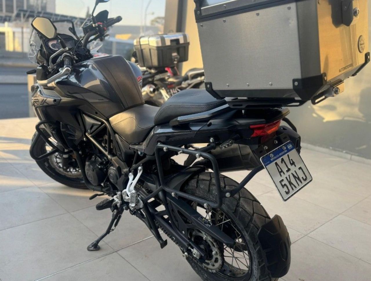 Benelli TRK Usada Financiado en San Juan, deRuedas