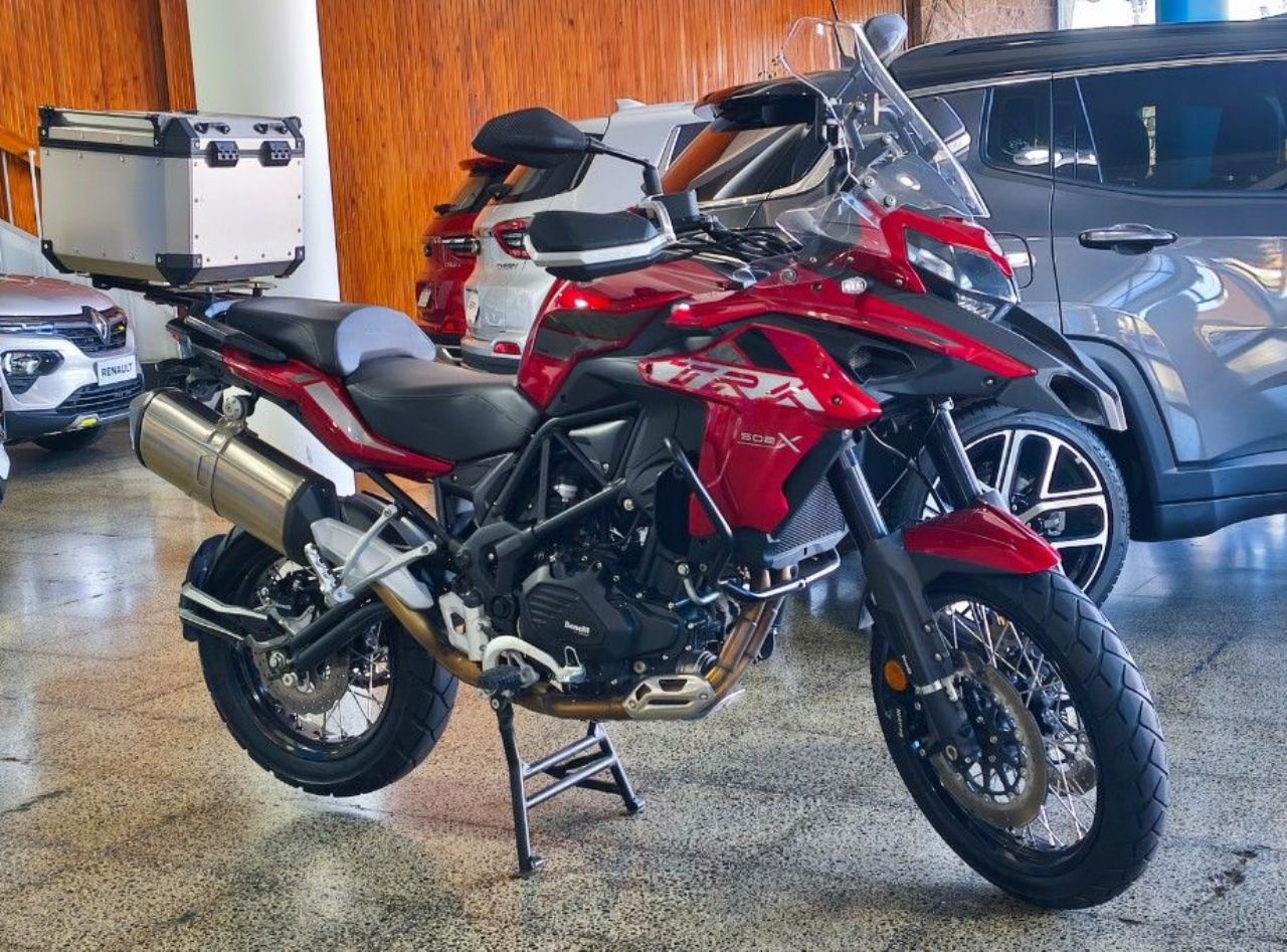 Benelli TRK Usada en Mendoza, deRuedas