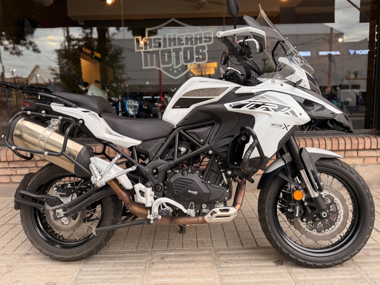 Benelli TRK Usada en Mendoza, deRuedas