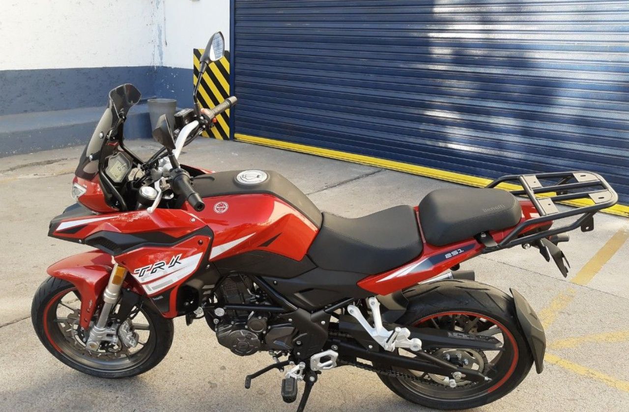 Benelli TRK Usada en Mendoza, deRuedas