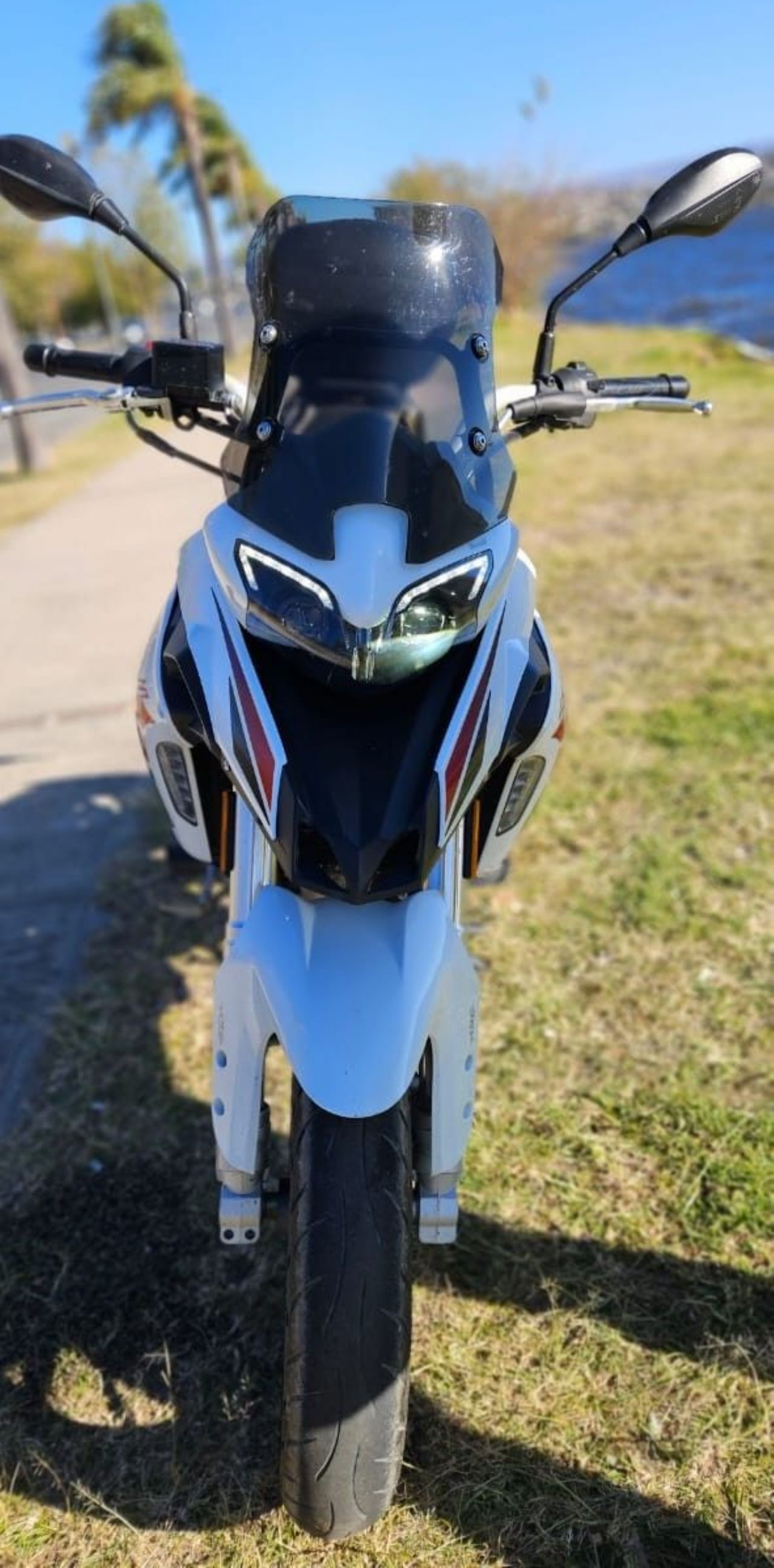 Benelli TRK Usada en Córdoba, deRuedas