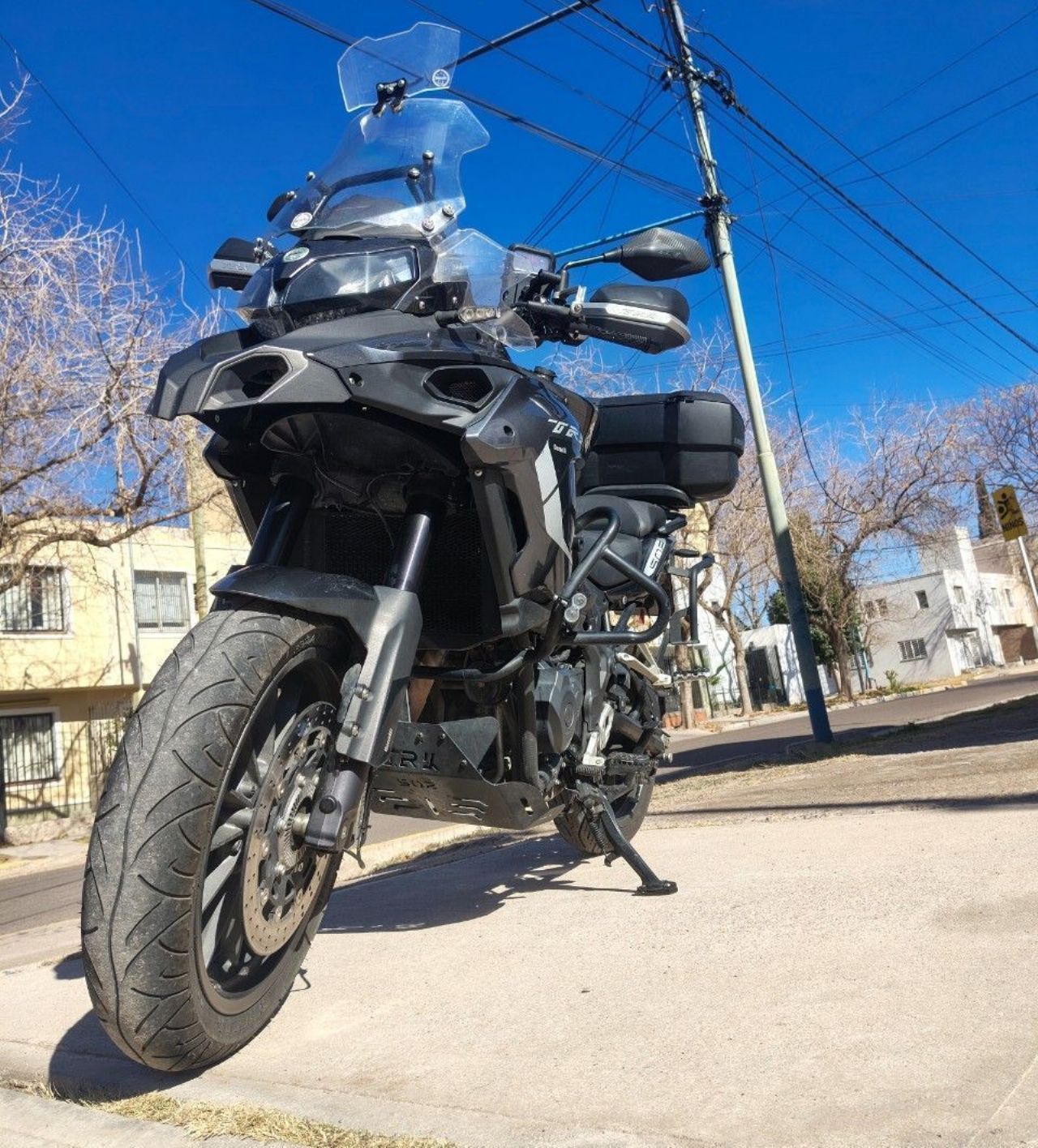 Benelli TRK Usada en Mendoza, deRuedas