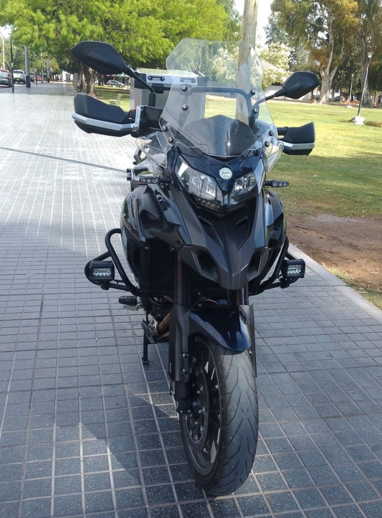 Benelli TRK Usada en Mendoza, deRuedas