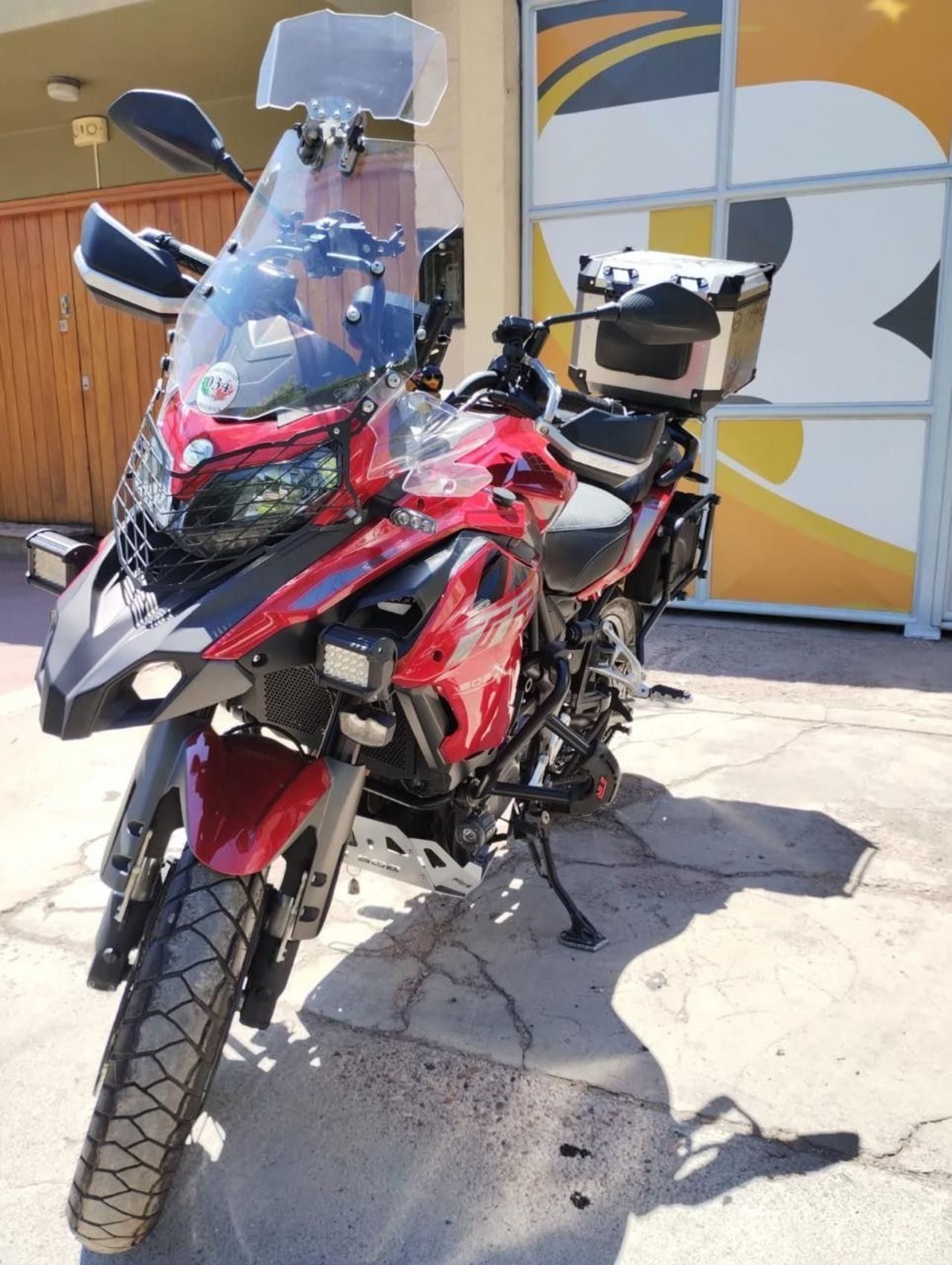 Benelli TRK Usada en Mendoza, deRuedas