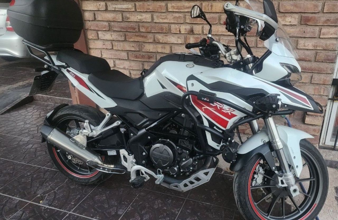 Benelli TRK Usada en Mendoza, deRuedas