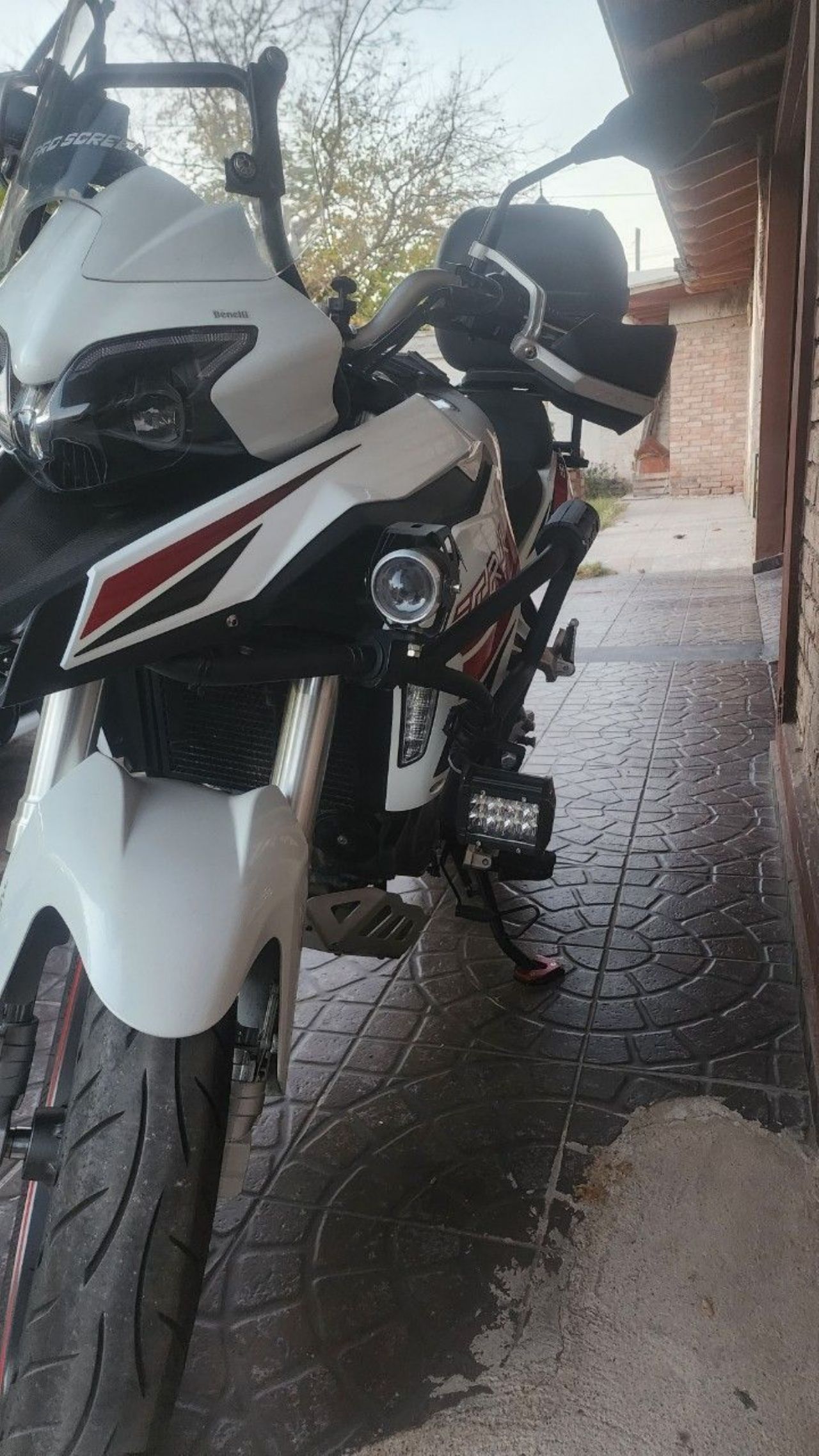 Benelli TRK Usada en Mendoza, deRuedas