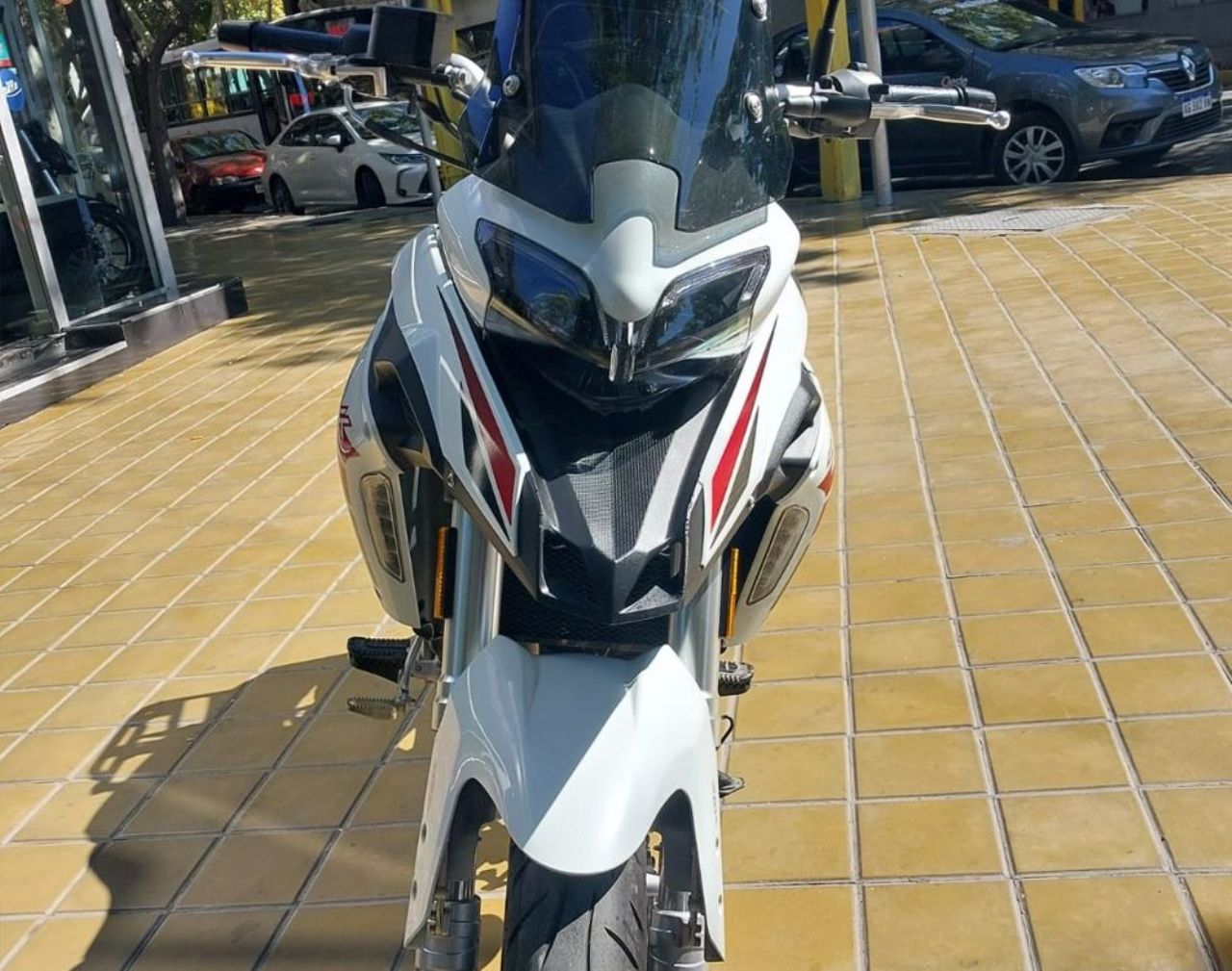 Benelli TRK Usada Financiado en San Juan, deRuedas