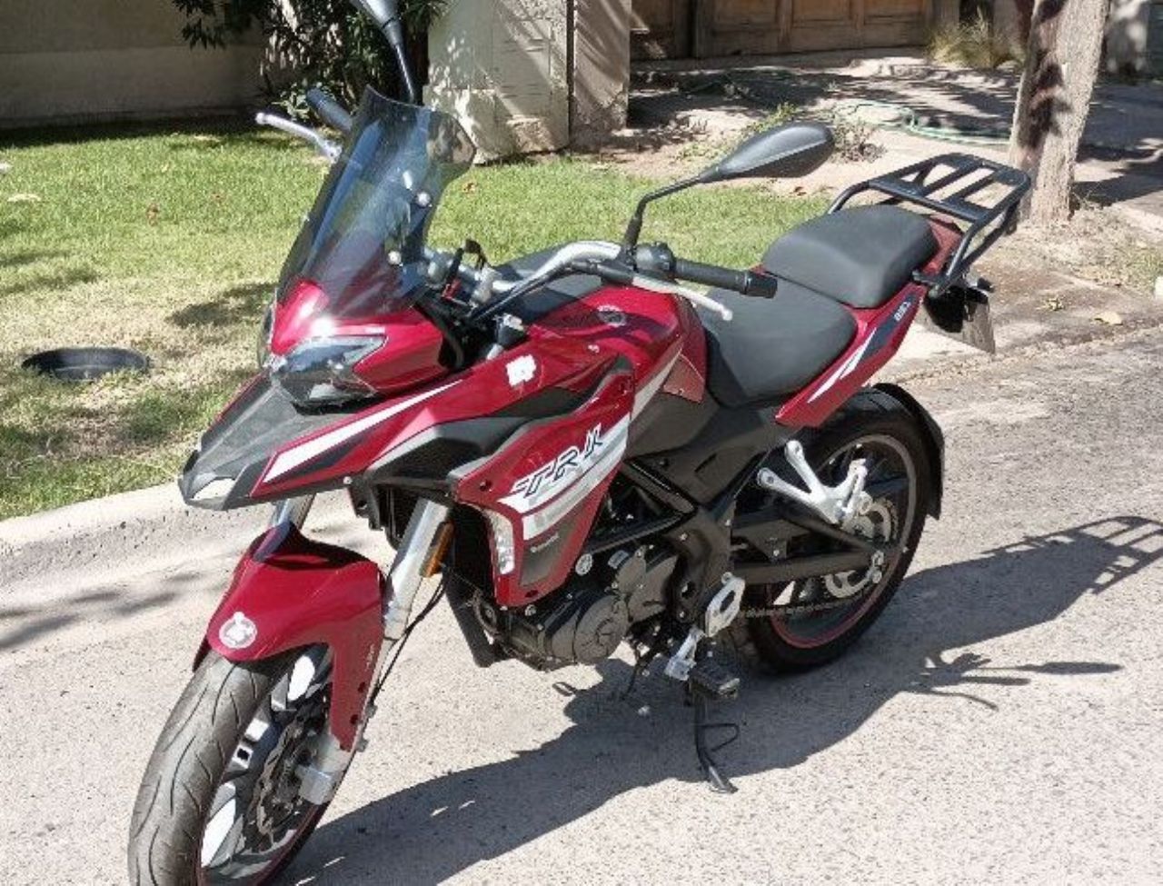 Benelli TRK Usada en Mendoza, deRuedas
