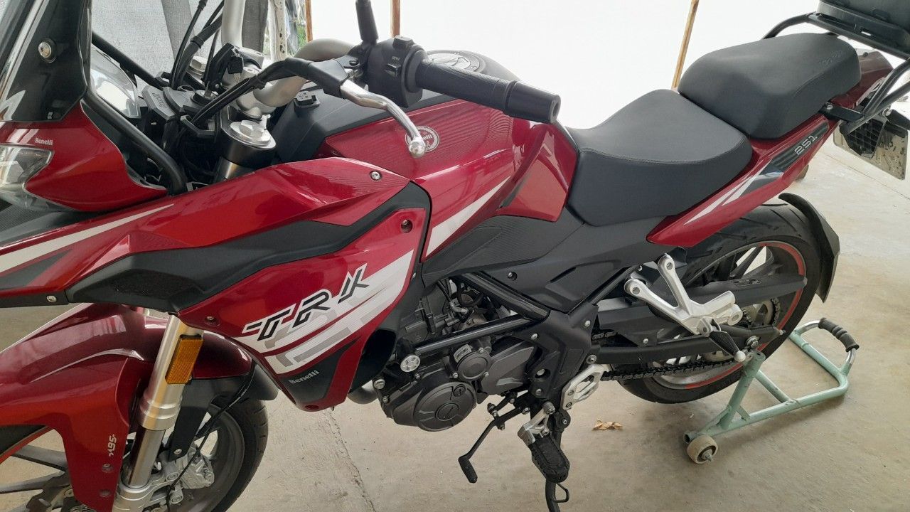 Benelli TRK Usada en Córdoba, deRuedas