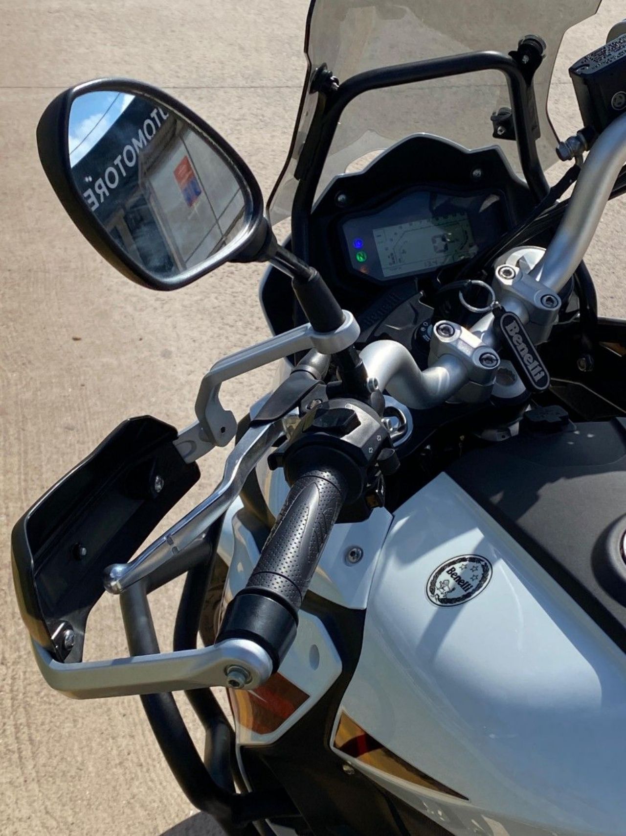 Benelli TRK Usada en Córdoba, deRuedas