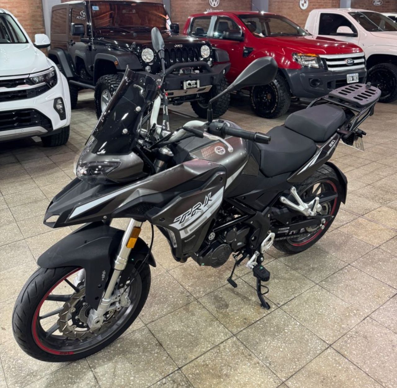 Benelli TRK Usada Financiado en San Juan, deRuedas