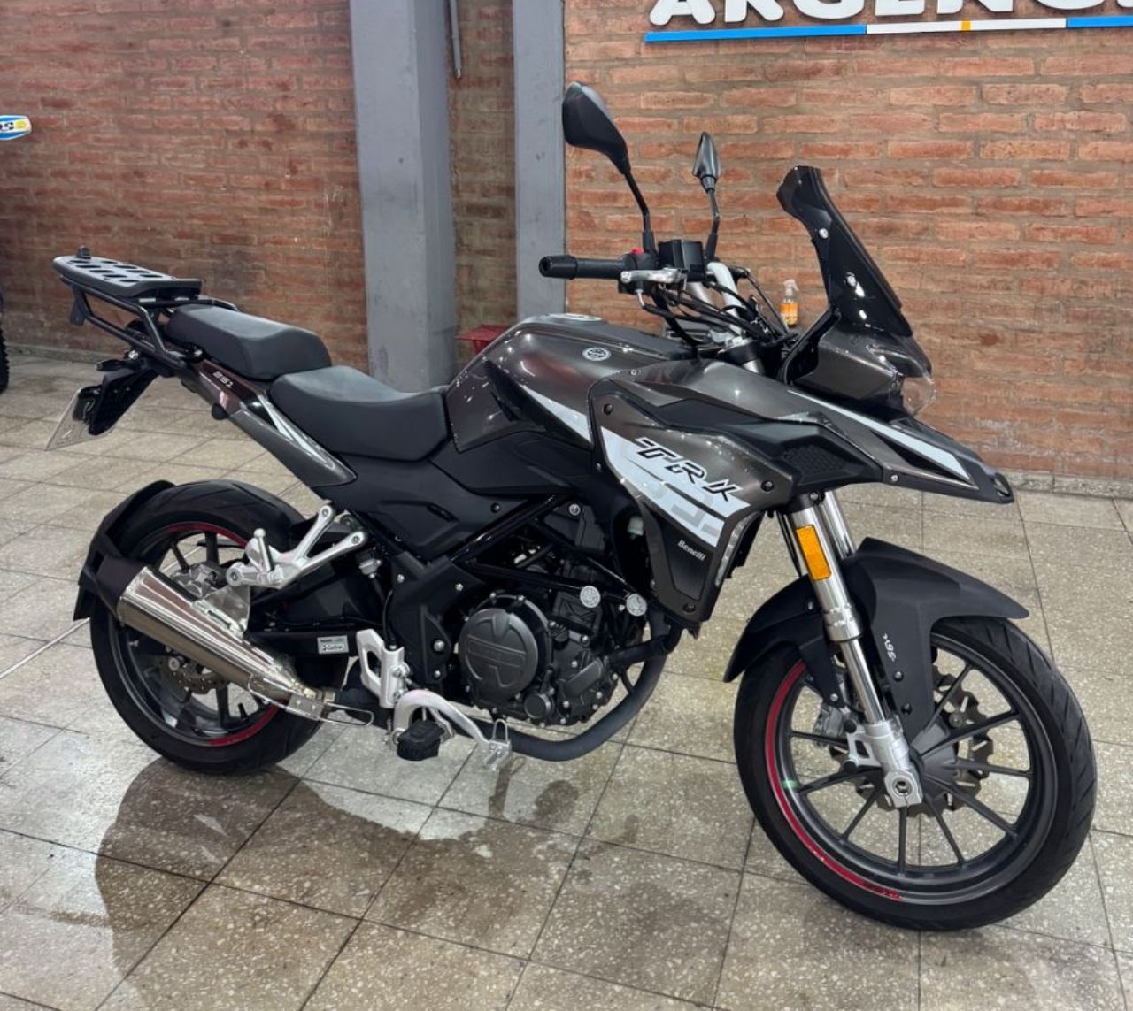 Benelli TRK Usada Financiado en San Juan, deRuedas