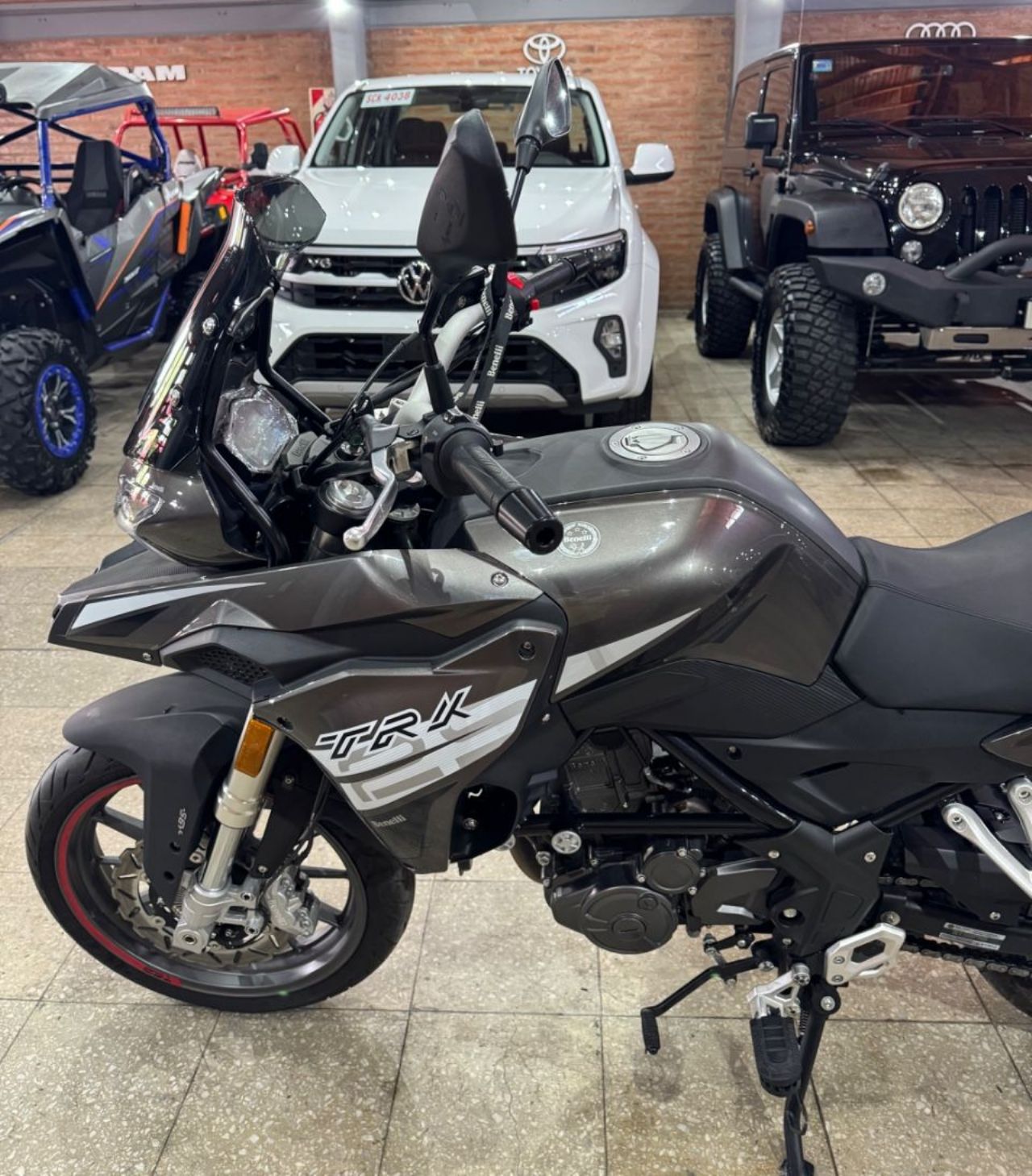Benelli TRK Usada Financiado en San Juan, deRuedas