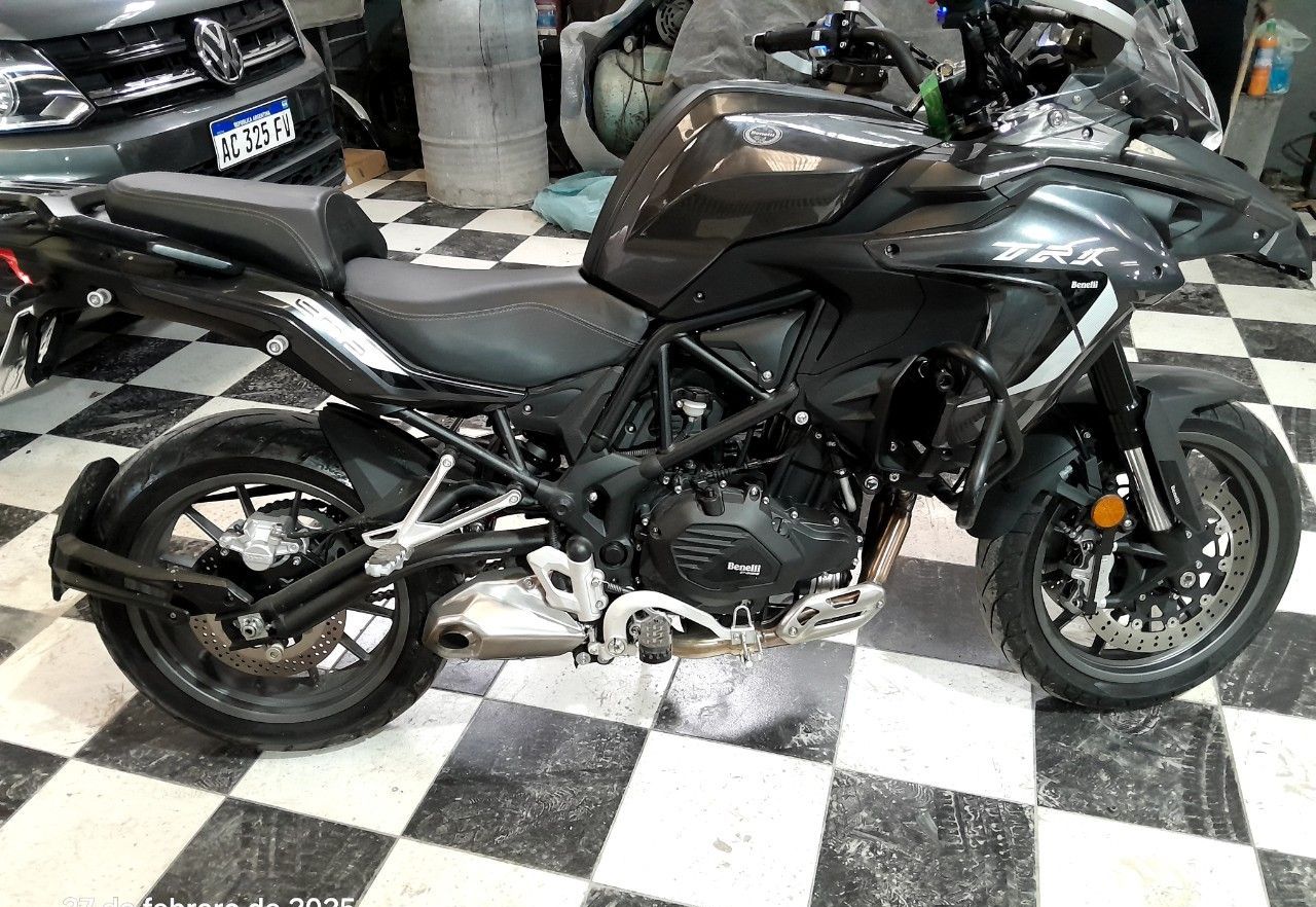 Benelli TRK Usada en Mendoza, deRuedas