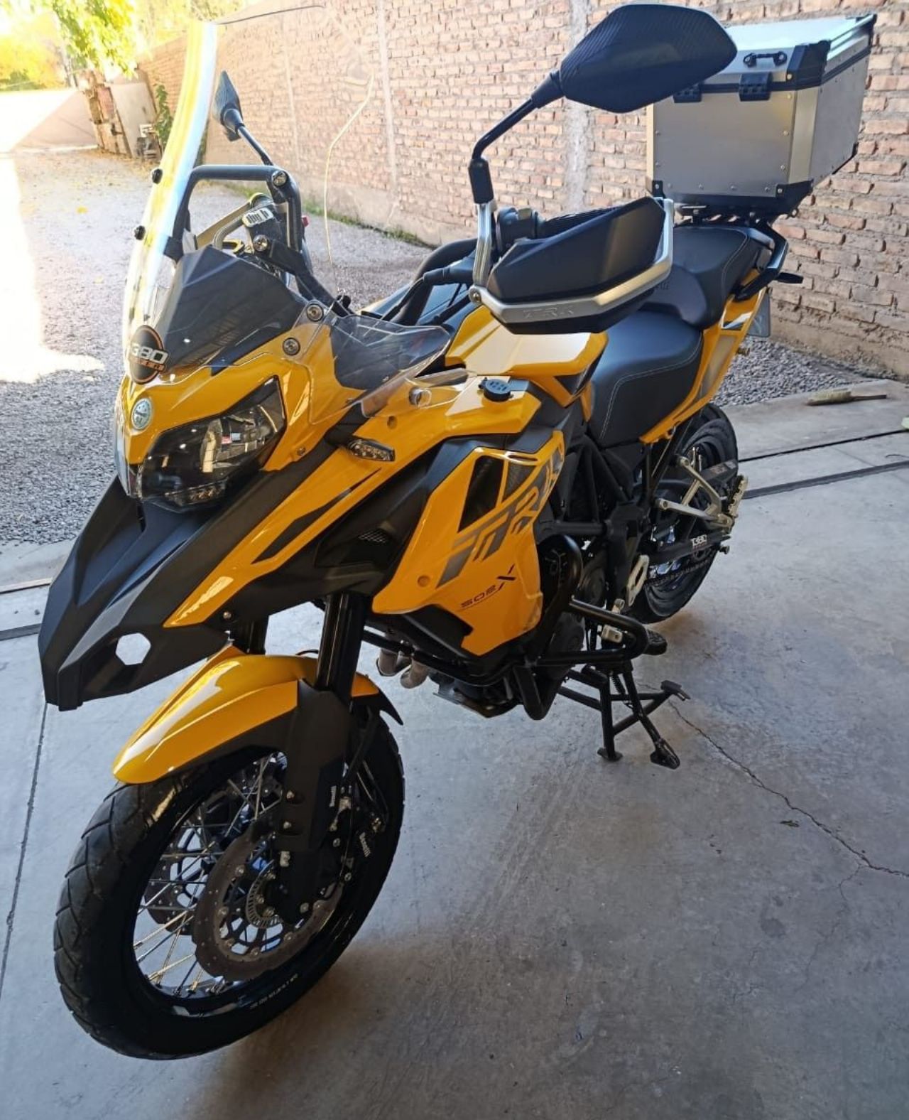 Benelli TRK Usada en Mendoza, deRuedas
