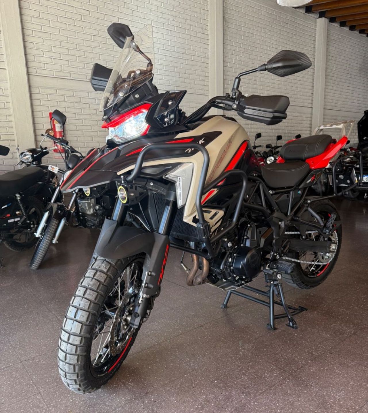 Benelli TRK Usada Financiado en Mendoza, deRuedas