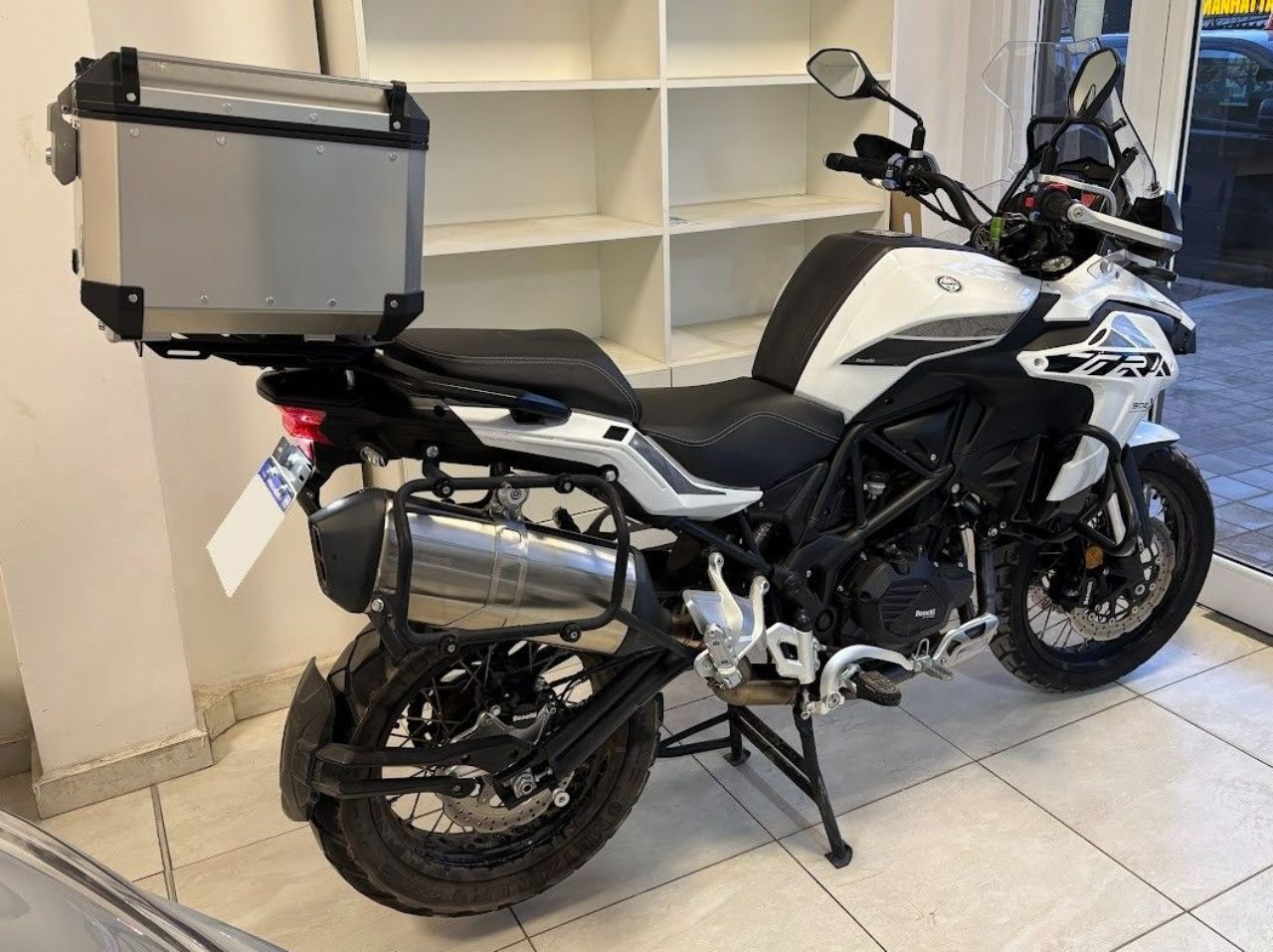 Benelli TRK Usada Financiado en San Juan, deRuedas