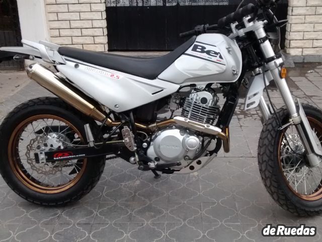 Beta Motard Usada en Mendoza, deRuedas