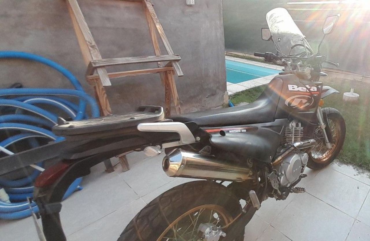 Beta Motard Usada en Mendoza, deRuedas