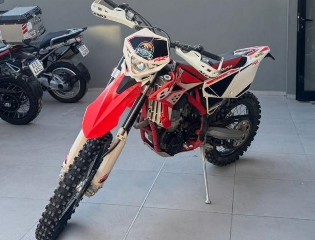 Beta RR Usada en San Juan, deRuedas