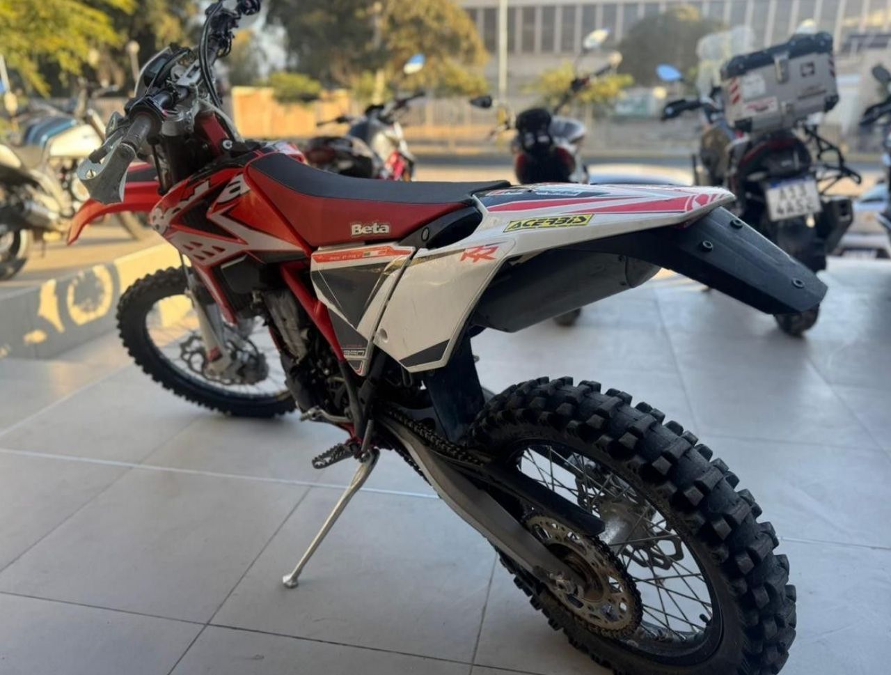 Beta RR Usada en San Juan, deRuedas