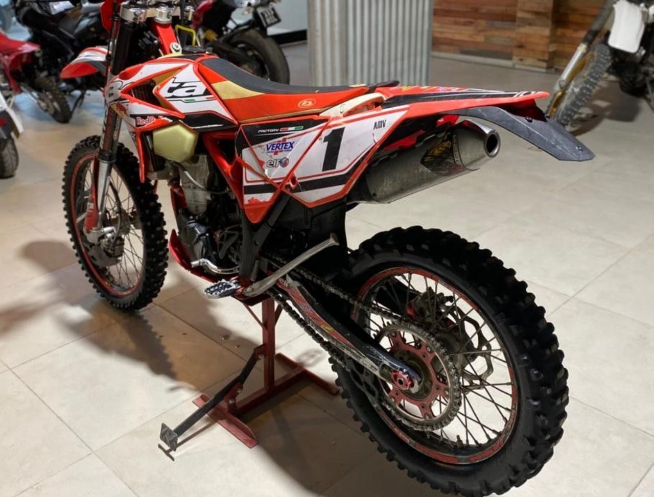 Beta RR Usada en San Juan, deRuedas