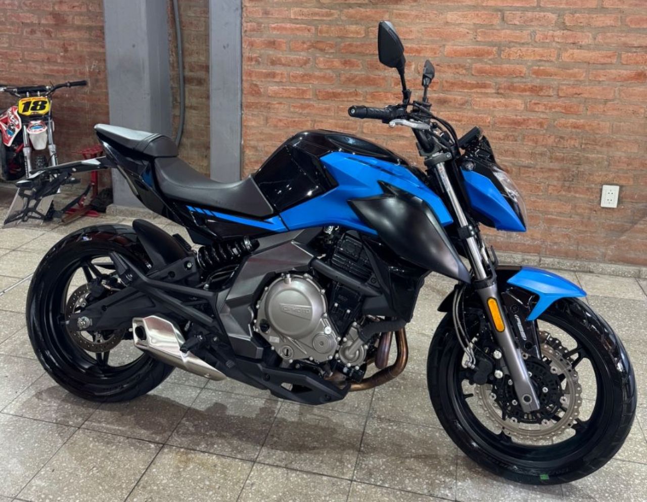CF Moto MT Usada Financiado en San Juan, deRuedas