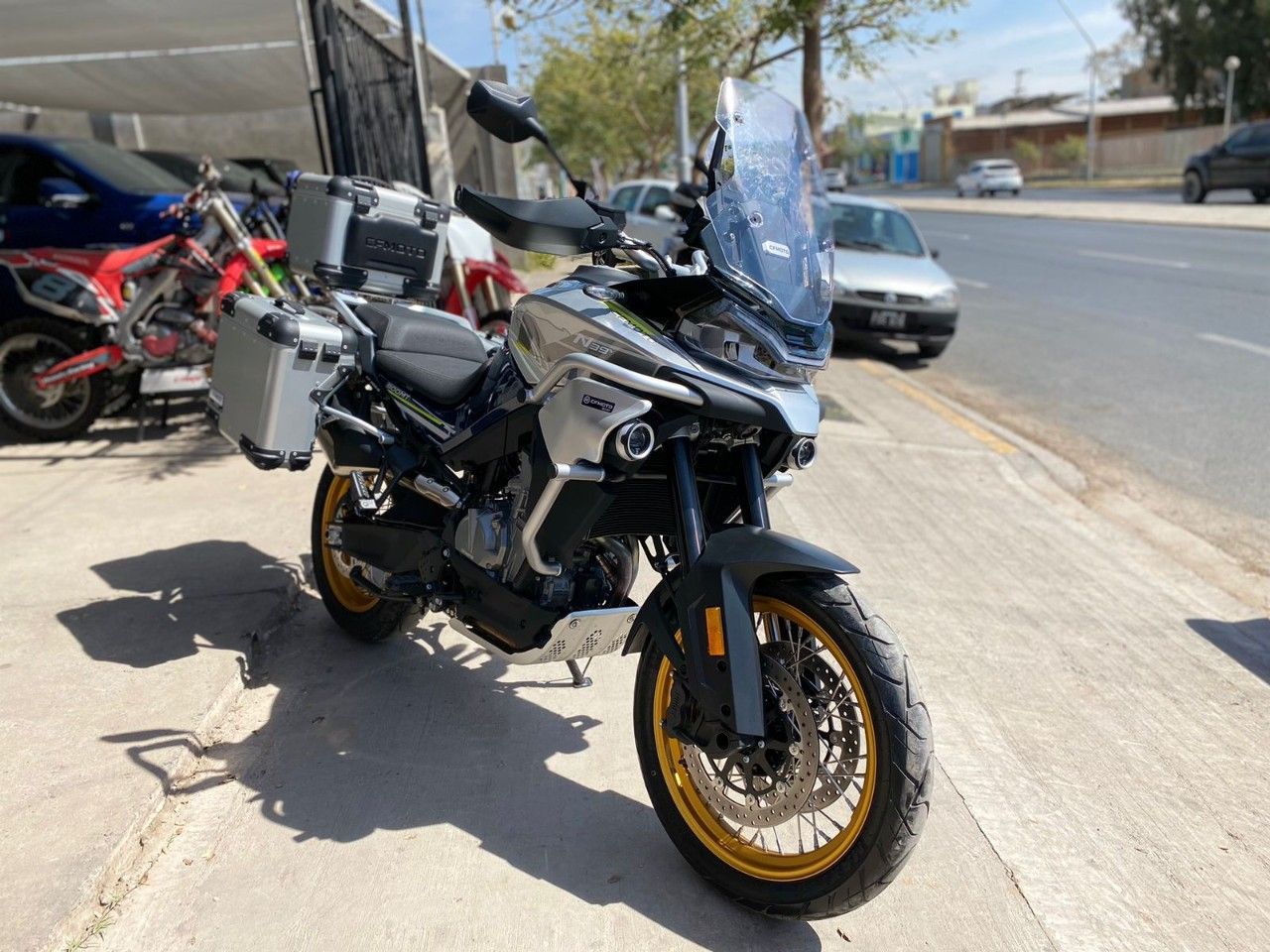 CF Moto MT Usada en San Juan, deRuedas