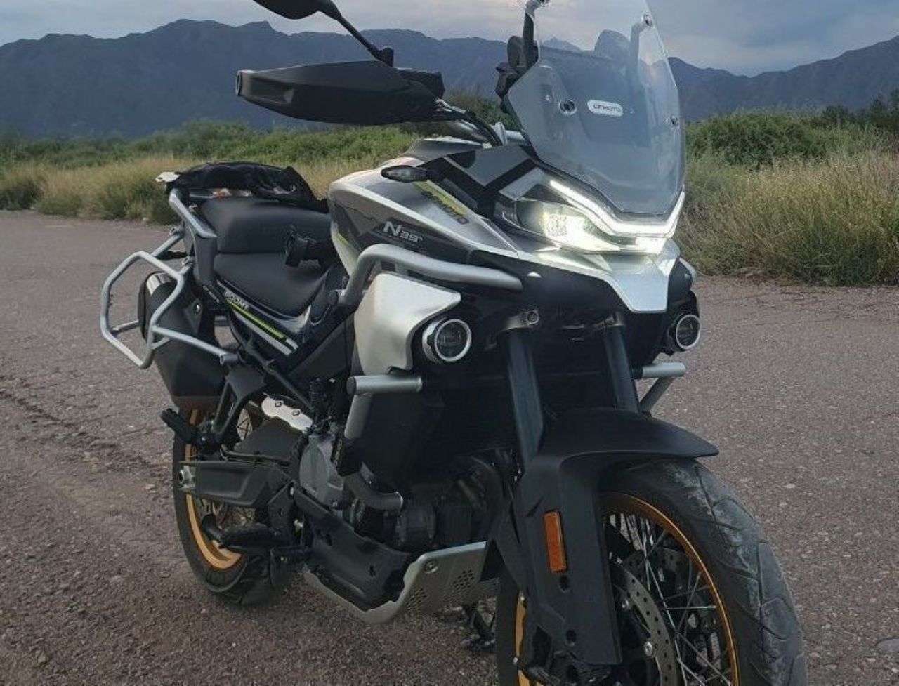 CF Moto MT Usada en Mendoza, deRuedas