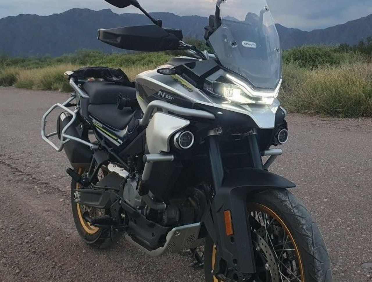 CF Moto MT Usada en Mendoza, deRuedas