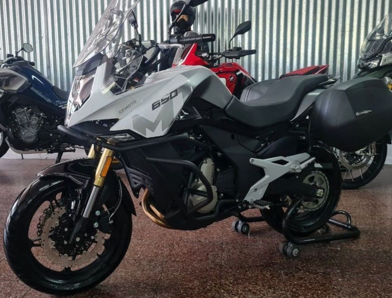 CF Moto MT Nueva en Mendoza, deRuedas