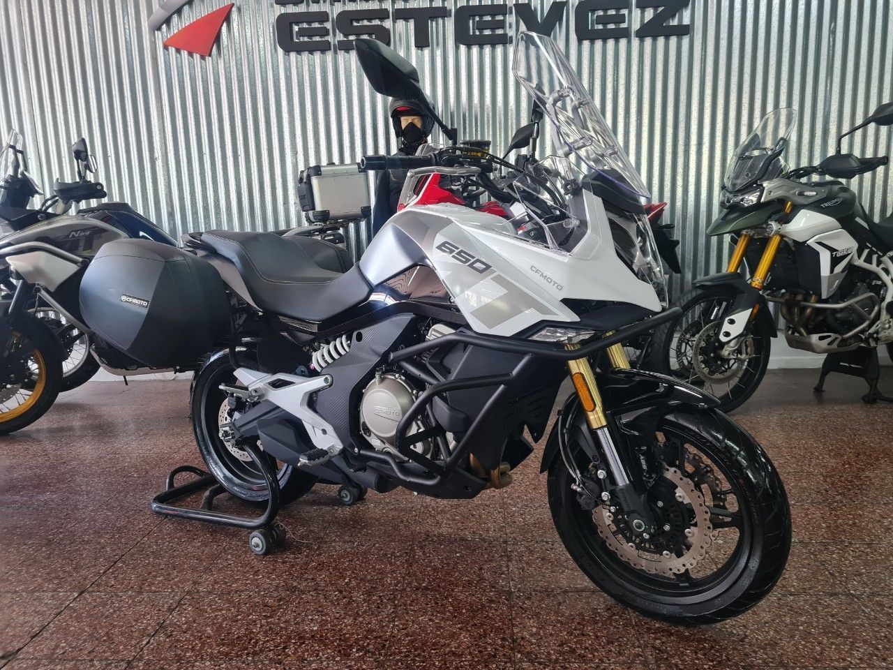 CF Moto MT Nueva en Mendoza, deRuedas