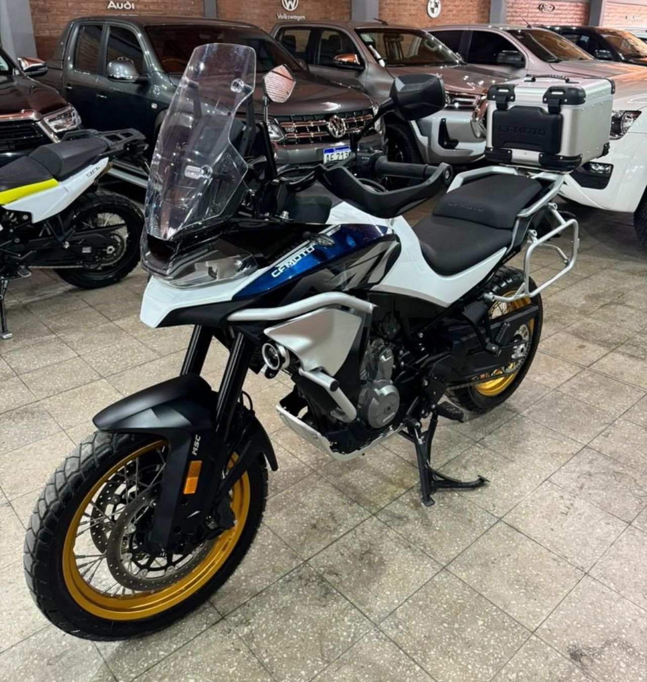 CF Moto MT Usada Financiado en San Juan, deRuedas