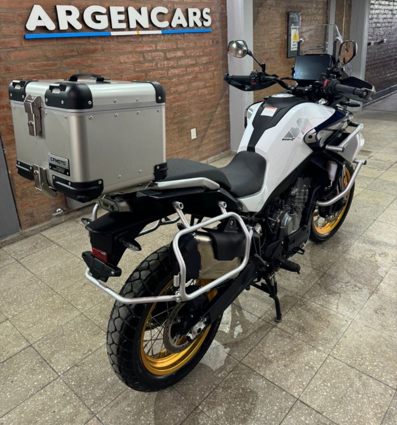 CF Moto MT Usada Financiado en San Juan, deRuedas