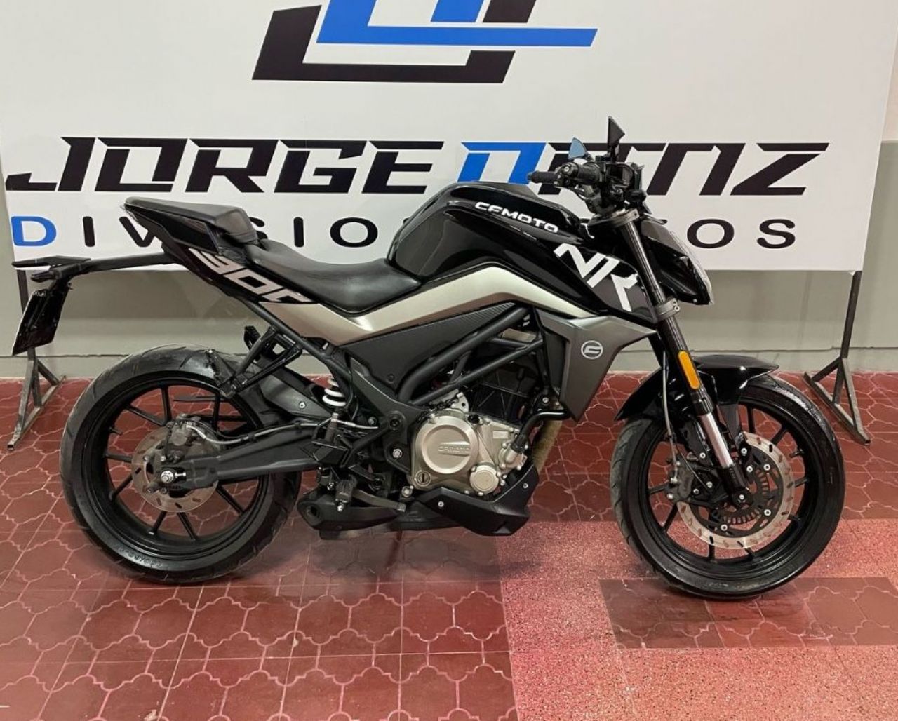 CF Moto NK Usada en Mendoza, deRuedas