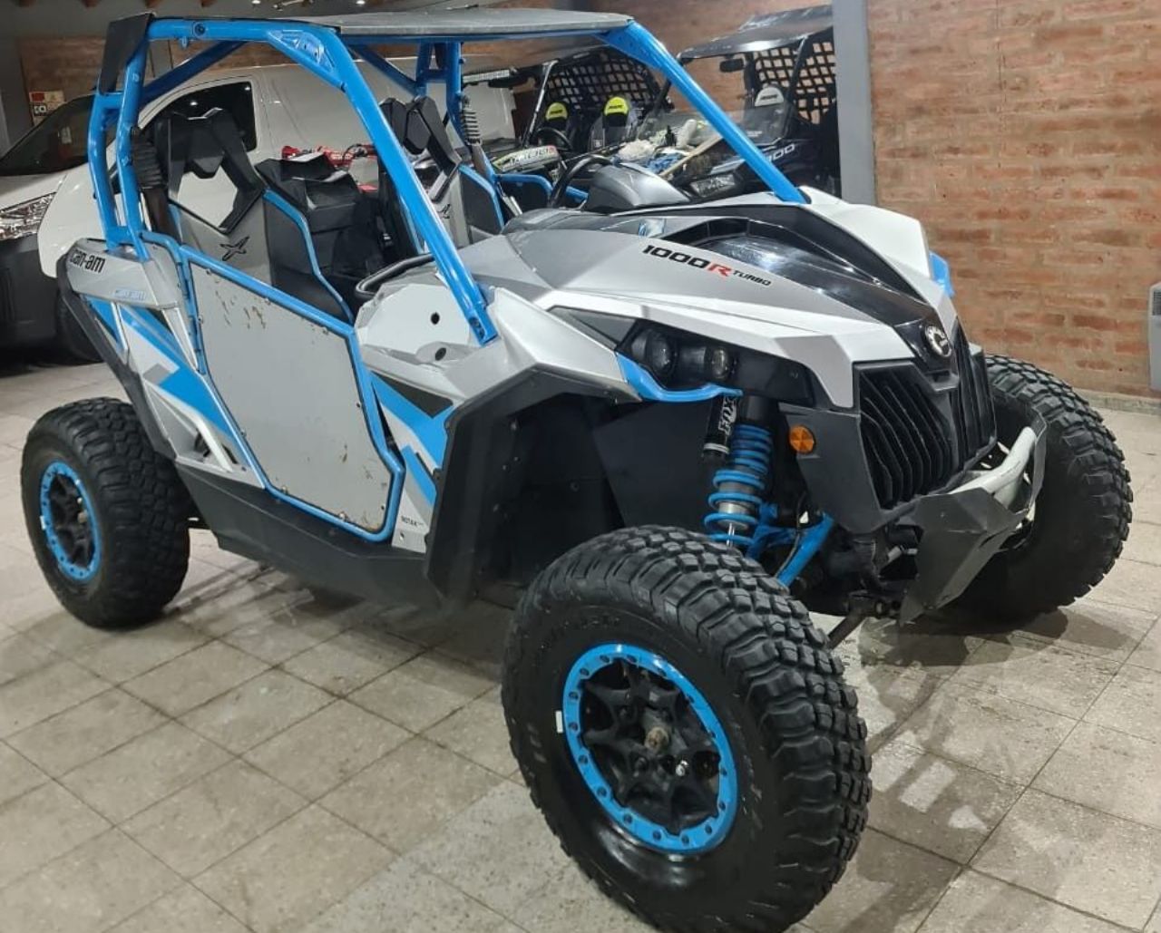 Can-Am Commander Usado en San Juan, deRuedas