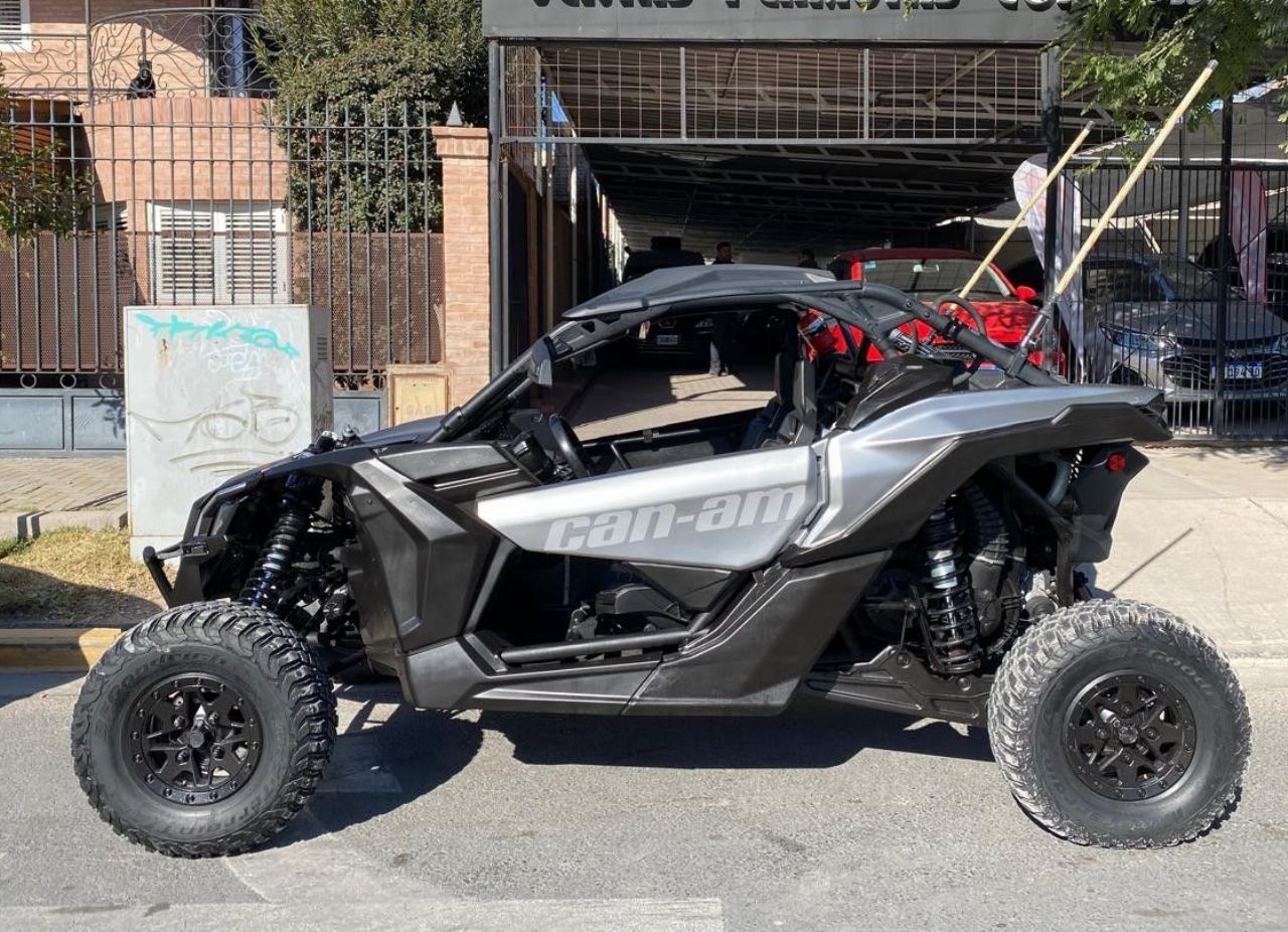 Can-Am Maverick Usado en San Juan, deRuedas
