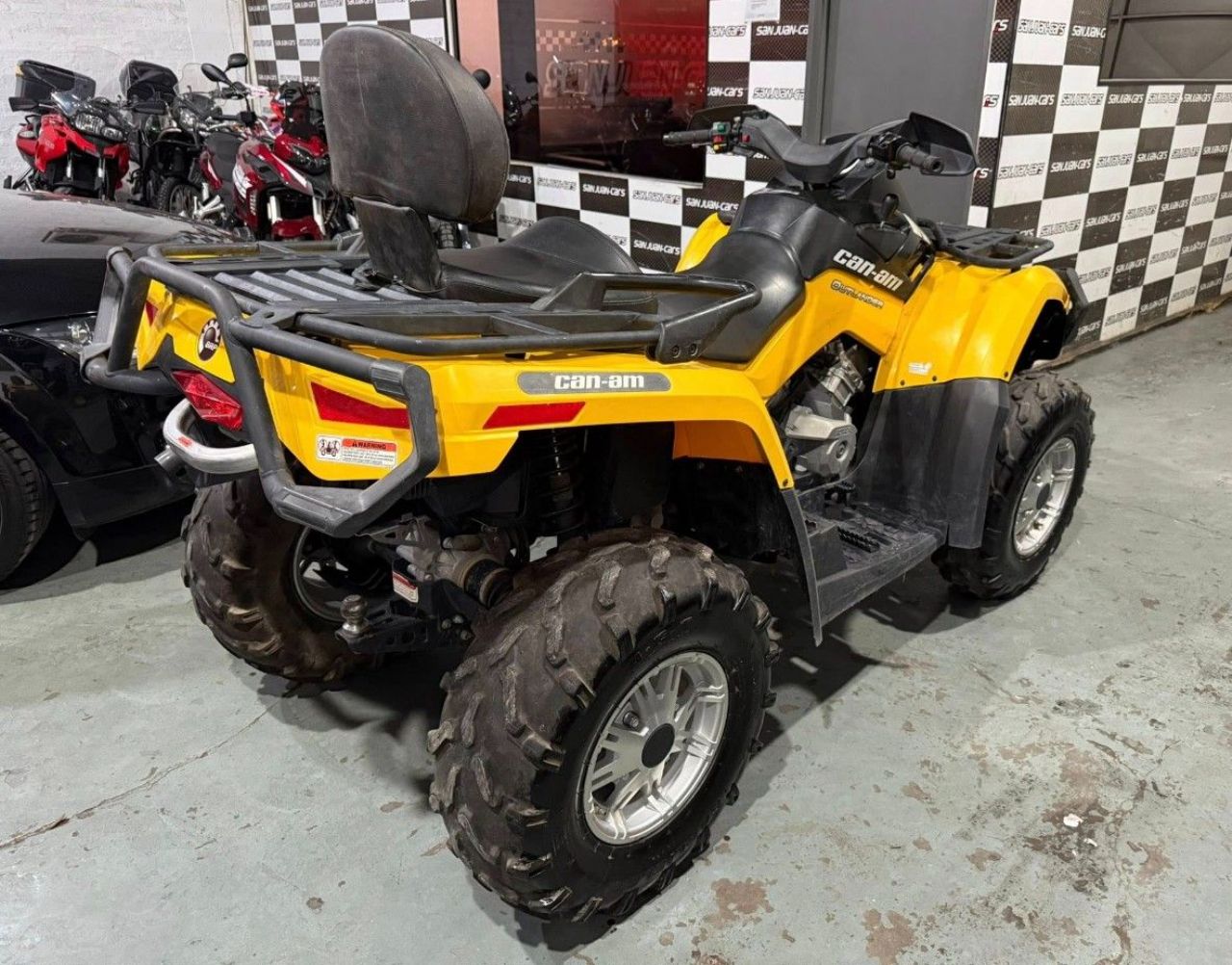 Can-Am Outlander Usado en San Juan, deRuedas