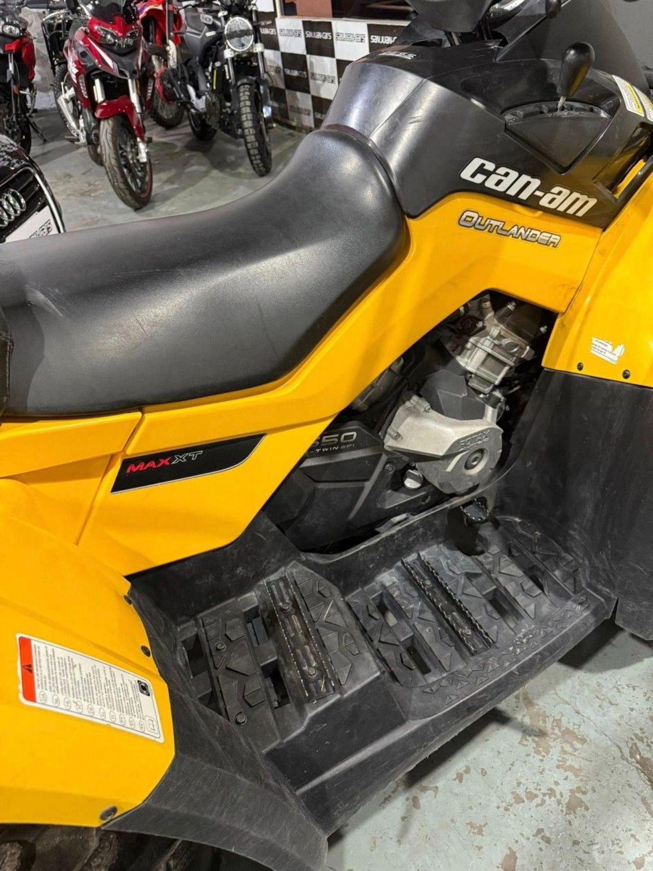 Can-Am Outlander Usado en San Juan, deRuedas