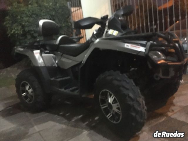 Can-Am Outlander Usado en San Juan, deRuedas